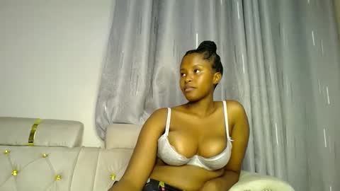 Snapshot of kadime001 chatting on 03.06.25 kadime online show from 03.06.25