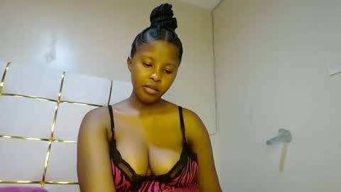 Snapshot of kadime001 chatting on 03.11.25 kadime online show from 03.11.25
