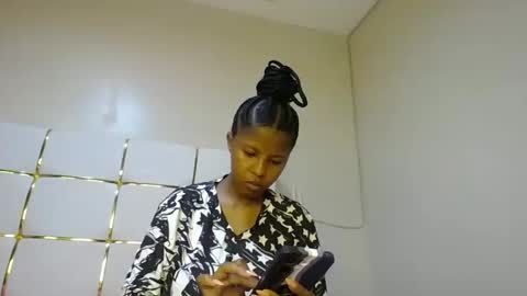 Snapshot of kadime001 chatting on 03.12.25 kadime online show from 03.12.25