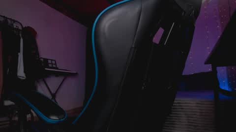 Kael Owens online show from 11.09.25