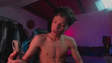 Kael Owens online show from 11.28.25