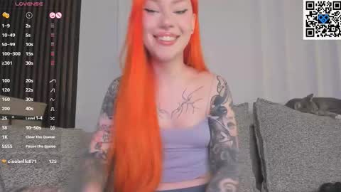 Snapshot of kahasani chatting on 11.18.25 Kira online show from 11.18.25