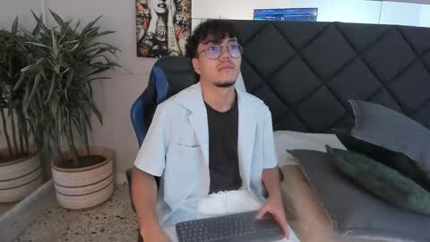 Snapshot of kai_storn chatting on 02.27.26 kai_storn online show from 02.27.26