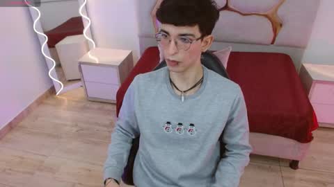 kai_tay1 online show from 04.15.26