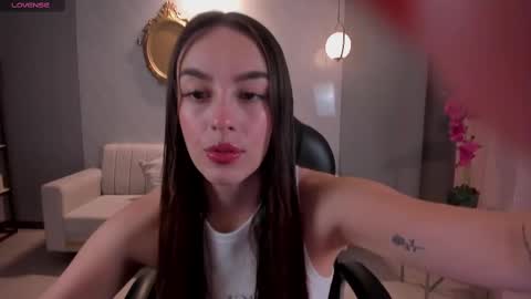 Kaia Ferreira online show from 02.15.25