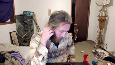 Snapshot of kaiku77 chatting on 01.12.25 Kaiku77 online show from 01.12.25