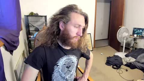 Snapshot of kaiku77 chatting on 03.04.25 Kaiku77 online show from 03.04.25