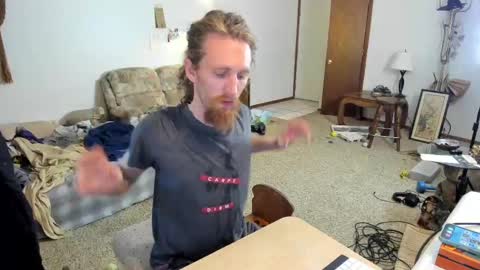 Snapshot of kaiku77 chatting on 09.15.25 Kaiku77 online show from 09.15.25