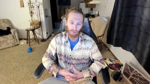 Snapshot of kaiku77 chatting on 11.13.25 Kaiku77 online show from 11.13.25