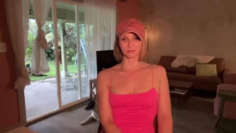 Snapshot of kaileeshy chatting on 01.23.25 Kailee Smile online show from 01.23.25