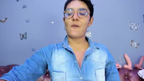 kaira_mosse_ online show from 11.20.25