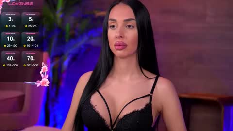 Kaira online show from 10.24.25