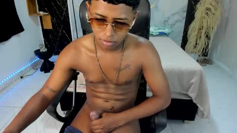 kaiser_alpha777 online show from 04.10.26