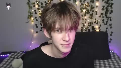 slutkai online show from 11.16.25