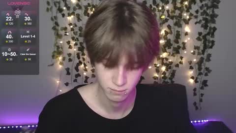 slutkai online show from 11.19.25