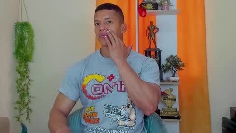 kale thomson online show from 01.31.25