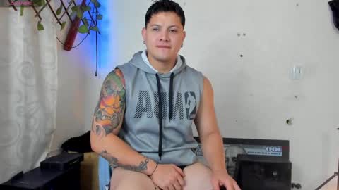 Snapshot of kaledd_musclee chatting on 03.09.25 Kaledd musclees room Master online show from 03.09.25