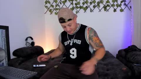 Snapshot of kaledd_musclee chatting on 09.19.25 Kaledd musclees room Master online show from 09.19.25