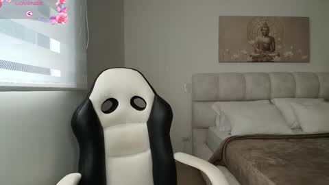 Zoe online show from 09.23.25