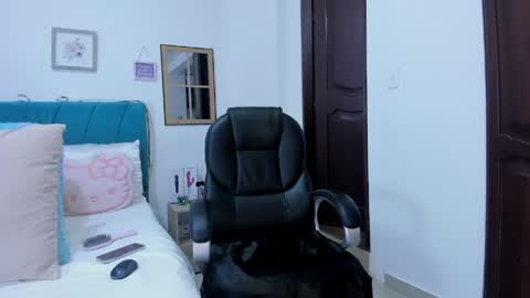 Kamilalopez online show from 04.16.26