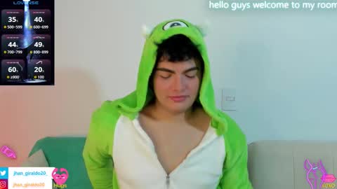 Snapshot of kami_22 chatting on 01.07.26 camilo independent model online show from 01.07.26