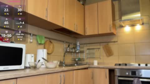 Snapshot of kamila_2x2 chatting on 01.18.25 Kamila online show from 01.18.25