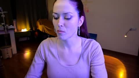 Snapshot of kamila__moore chatting on 04.18.26 Kamila online show from 04.18.26