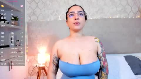 Kamila Betancourt online show from 10.15.25