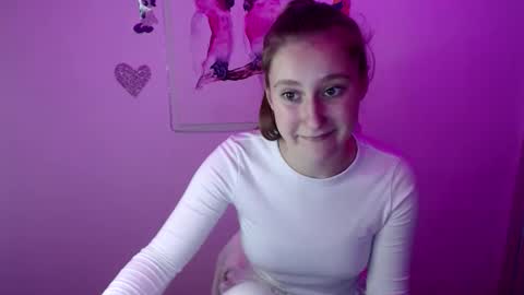 kamilla_love_ online show from 09.19.25