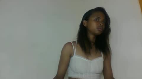 kamillah69 online show from 11.24.25