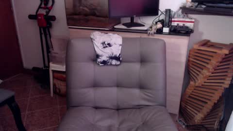 Snapshot of kamillaxx chatting on 09.10.25 Kamila online show from 09.10.25