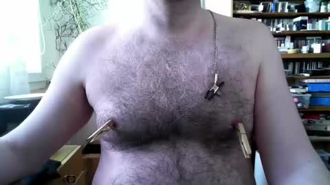 Snapshot of kamiluc1974_2 chatting on 02.25.25 Kamil Lipovy online show from 02.25.25