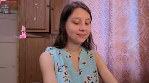 Mari  Simmons online show from 11.29.25