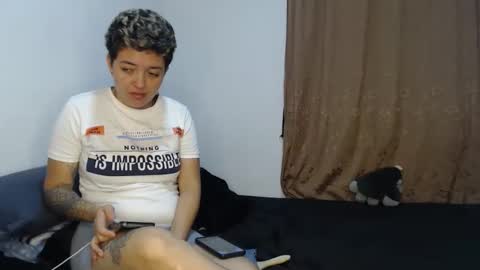 Snapshot of kammy_cami chatting on 04.24.26 kammy y camila online show from 04.24.26