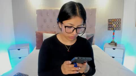 Snapshot of kamy_glam chatting on 04.11.26 KAMY online show from 04.11.26