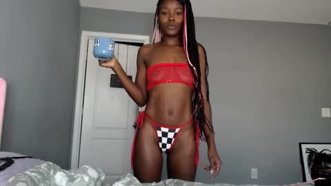 Snapshot of kandie_monaee chatting on 09.22.25 Twitter - Kandie Monaee online show from 09.22.25