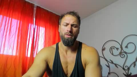 Snapshot of kanegriffin26 chatting on 02.14.26 Kane OF strongkane online show from 02.14.26