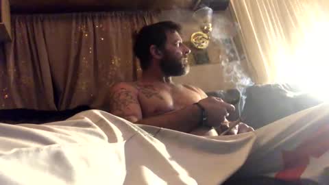 Tucker online show from 10.26.25