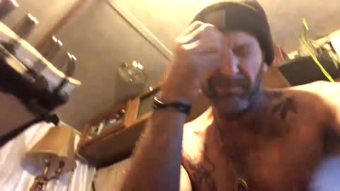 Tucker online show from 11.22.25