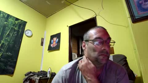 Snapshot of kansasfarmer1 chatting on 12.18.25 kansasfarmer1 online show from 12.18.25