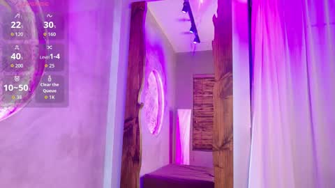 Snapshot of kaoory chatting on 11.26.25 Kaory online show from 11.26.25