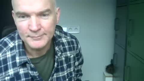 Snapshot of kapitein_rob chatting on 12.09.24 Robbie online show from 12.09.24