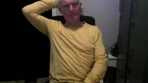 Snapshot of kapitein_rob chatting on 01.12.25 Robbie online show from 01.12.25