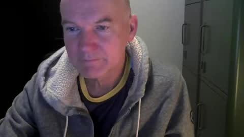 Snapshot of kapitein_rob chatting on 02.06.25 Robbie online show from 02.06.25