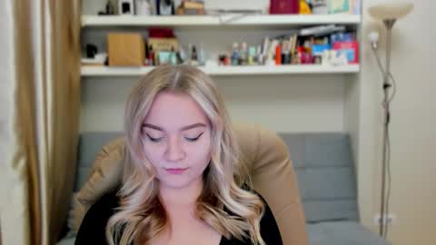 Kara. Off from 15th till 24th of December online show from 10.08.25