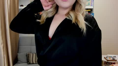 Snapshot of kara_smith_ chatting on 06.08.26 Kara. Off from 15th till 24th of December online show from 06.08.26