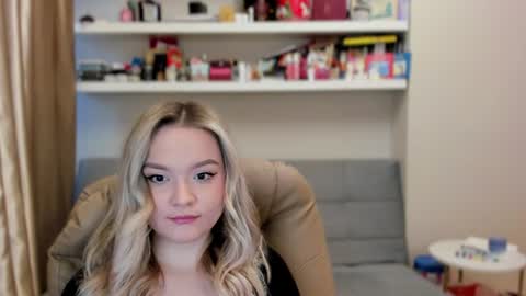 Snapshot of kara_smith_ chatting on 07.03.26 Kara. Off from 15th till 24th of December online show from 07.03.26