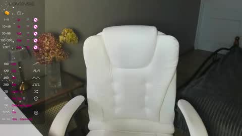 Karen online show from 11.05.25