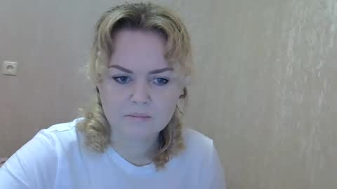 karennelsonx online show from 02.26.25