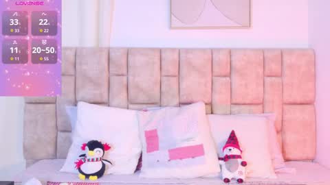 Snapshot of kariina_wong chatting on 12.16.25 kariina_wong online show from 12.16.25